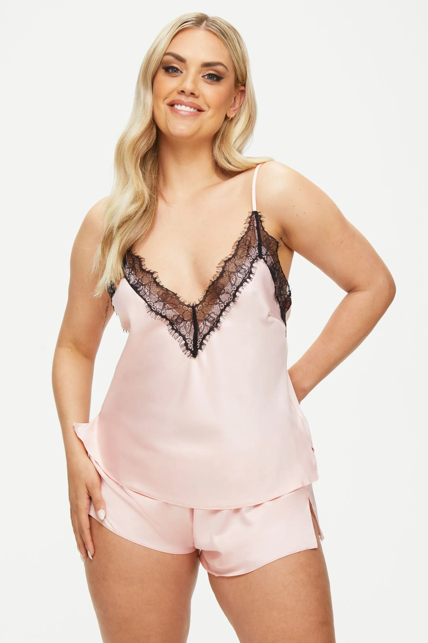 Ann Summers - Pigiama Satin e Pizzo cerise con canotta    