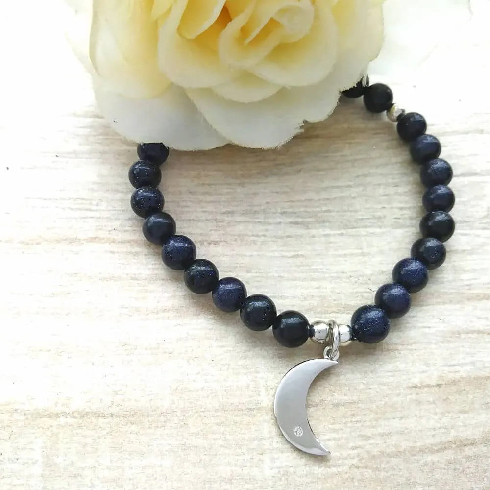 Braccialetto elastico con pietra del sole e luna pendente in argento 925