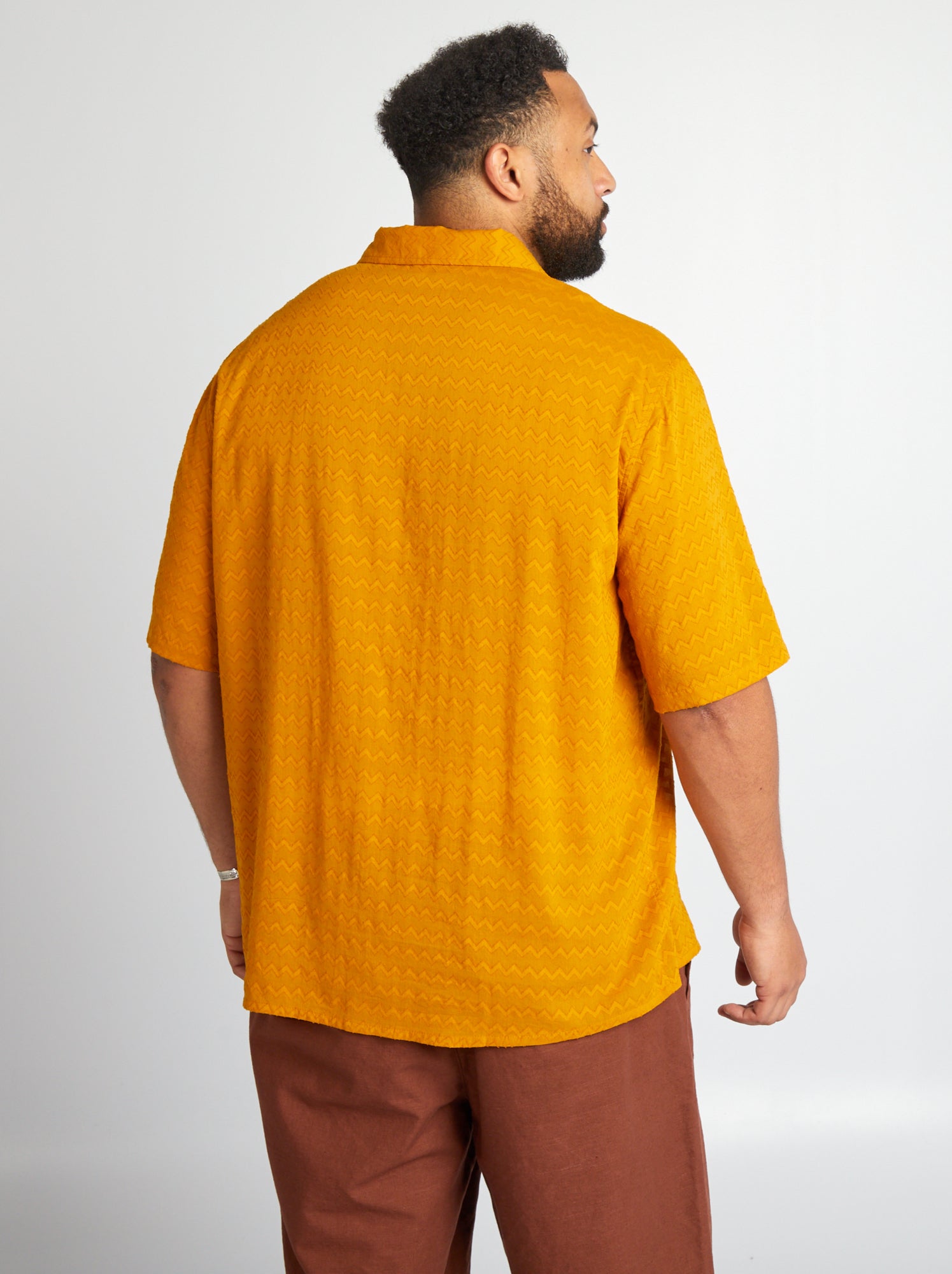 Camicia con motivi in rilievo - GIALLO