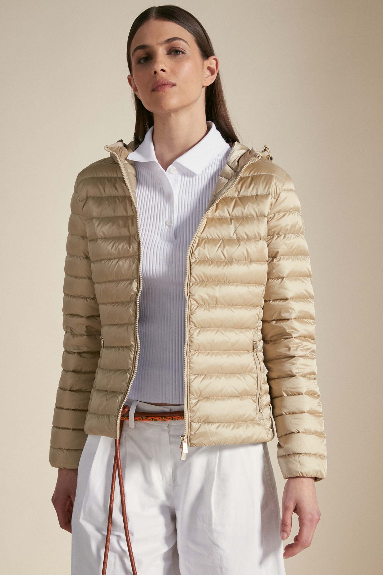 CARRIE – Piumino beige con cappuccio