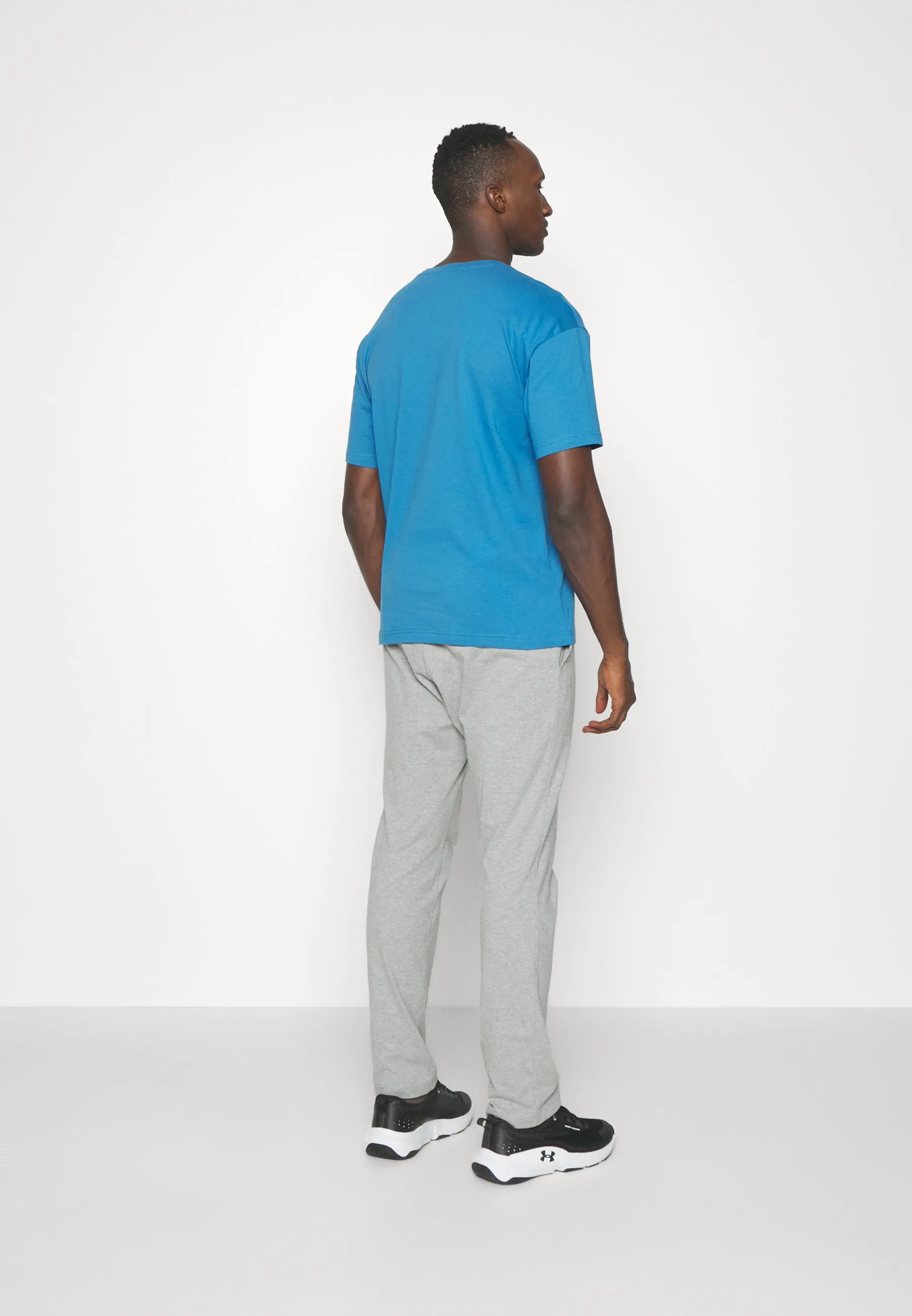 CLASSIC STRAIGHT HEM PANTS - Pantaloni sportivi
