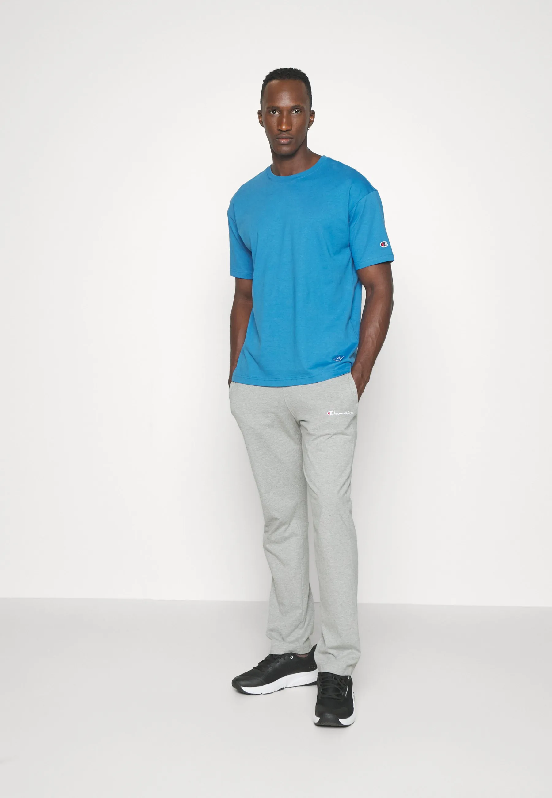 CLASSIC STRAIGHT HEM PANTS - Pantaloni sportivi