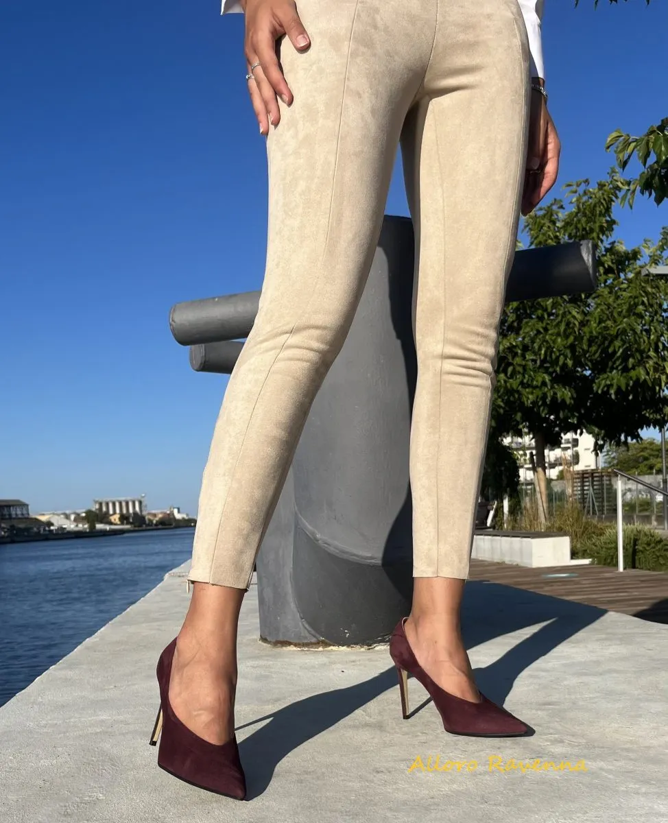 Décolleté in camoscio wine tacco a spillo 9 cm