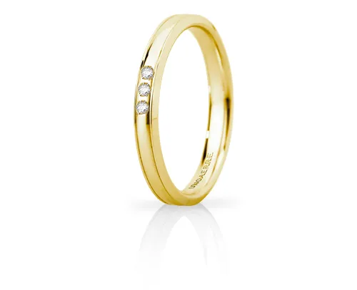 Fede Nuziale Unoaerre modello Orion Slim in oro giallo 18kt con 3 diamanti