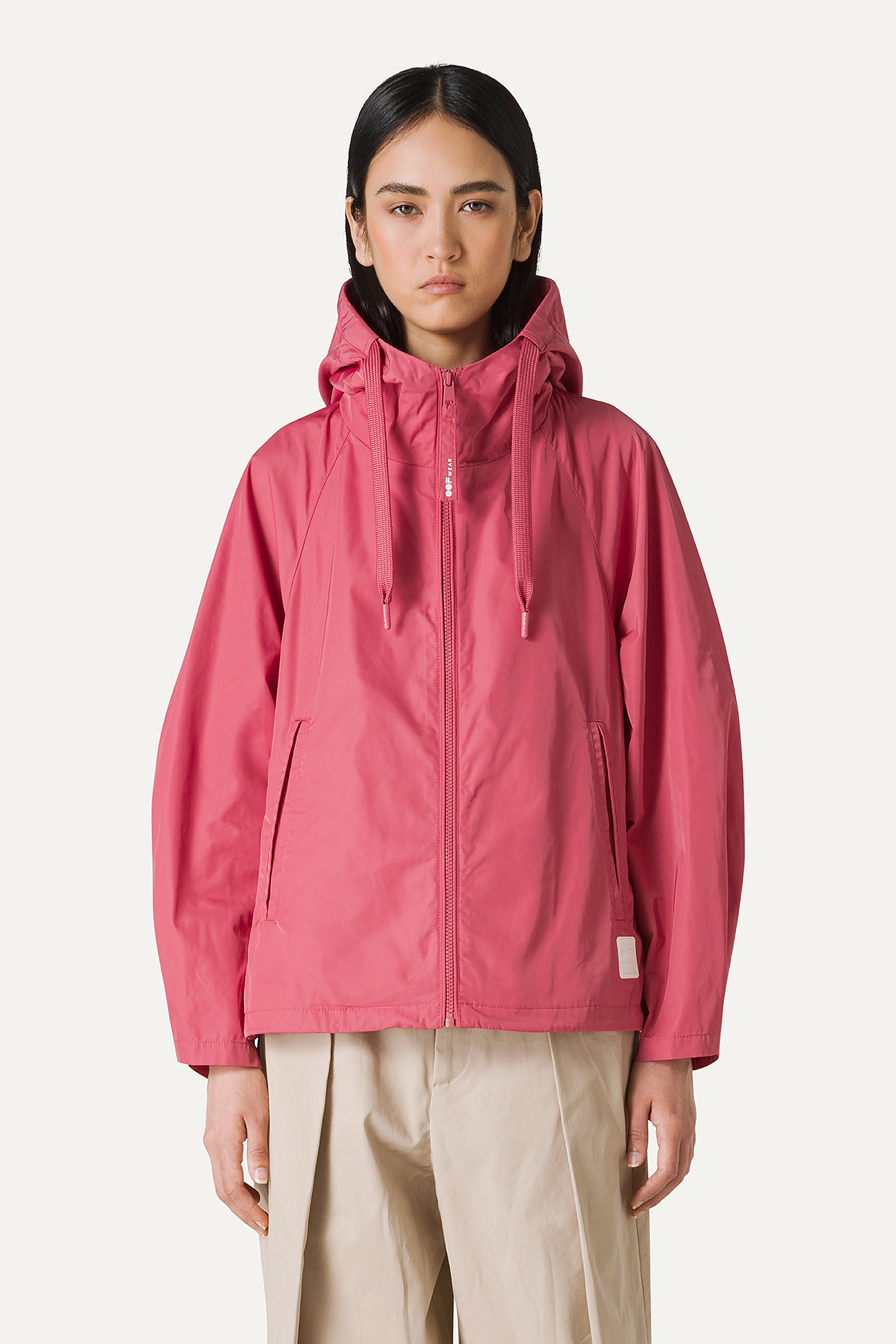 GIACCA CORTA IN NYLON MEMORY CON ARRICIO SULLA SCHIENA 9139 - ROSA ANTICO