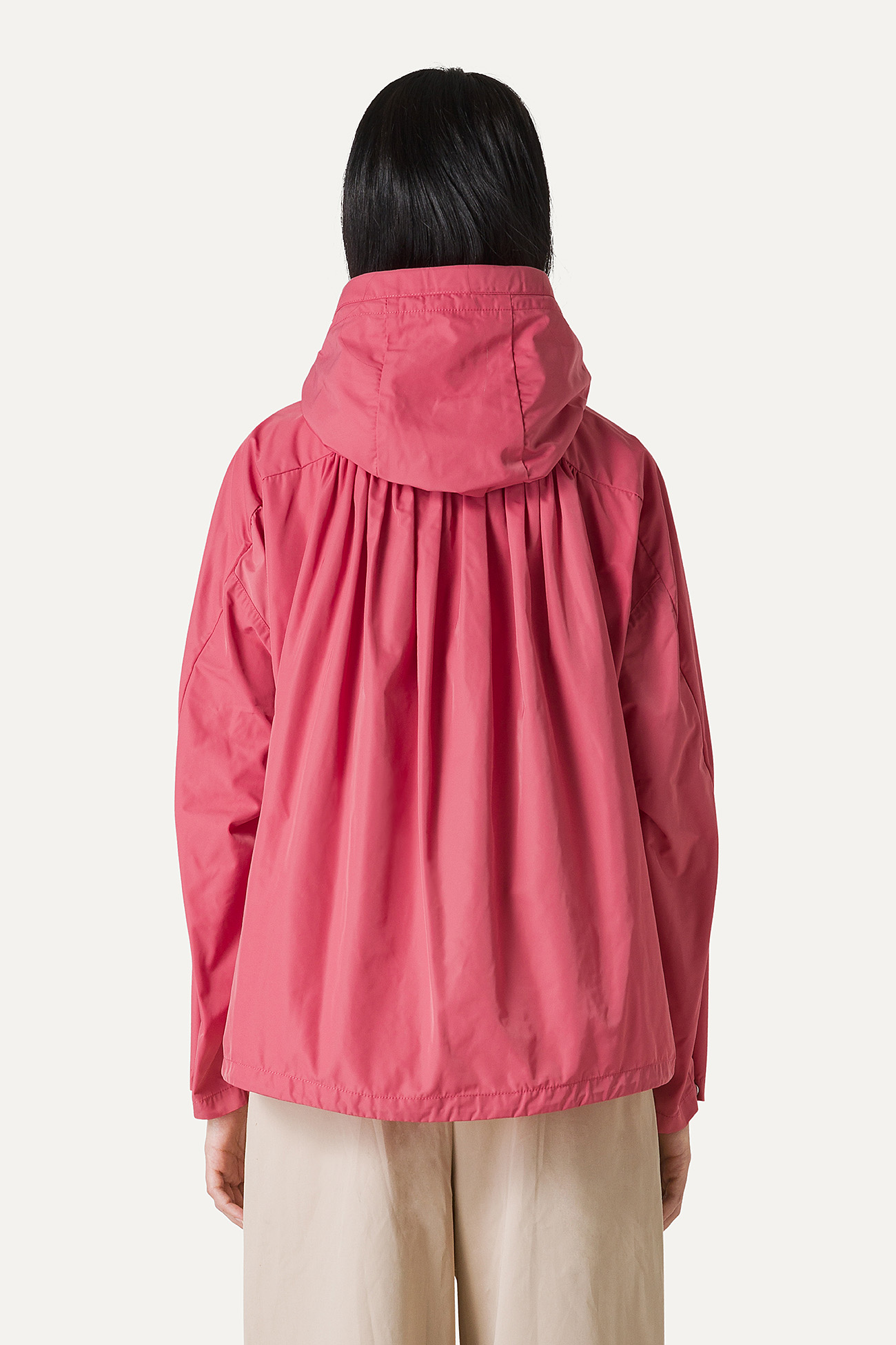 GIACCA CORTA IN NYLON MEMORY CON ARRICIO SULLA SCHIENA 9139 - ROSA ANTICO