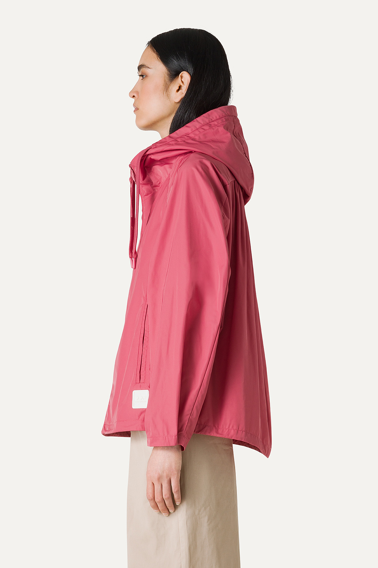 GIACCA CORTA IN NYLON MEMORY CON ARRICIO SULLA SCHIENA 9139 - ROSA ANTICO