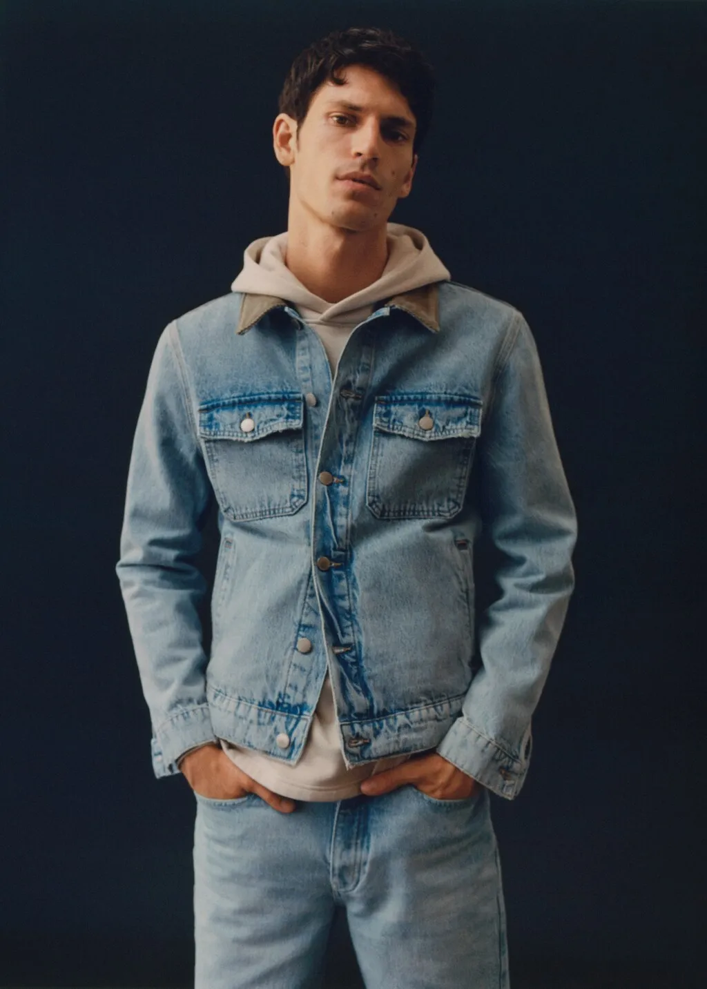 Giacca di jeans con collo a coste