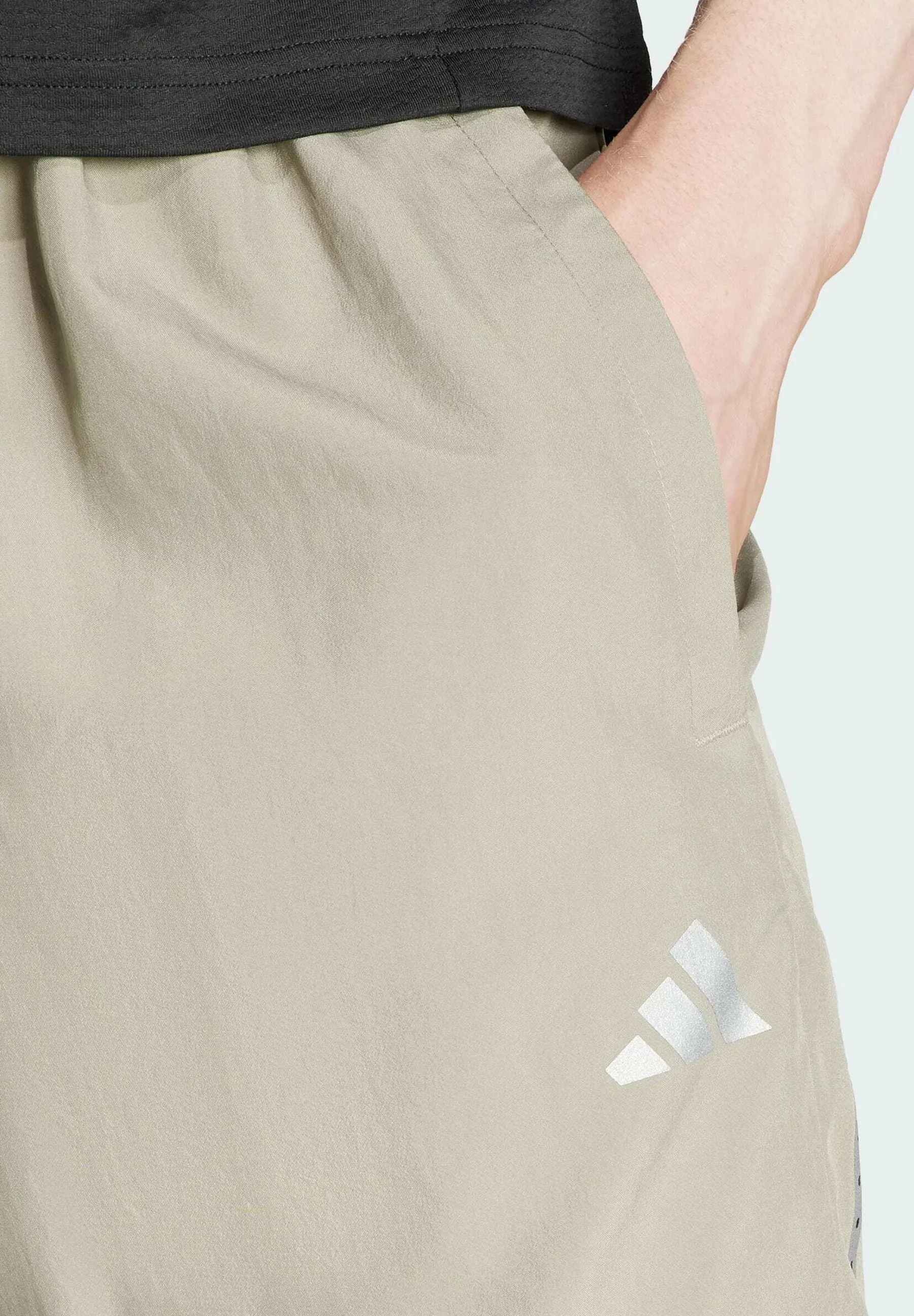 GYM+ WOVEN - Pantaloncini sportivi