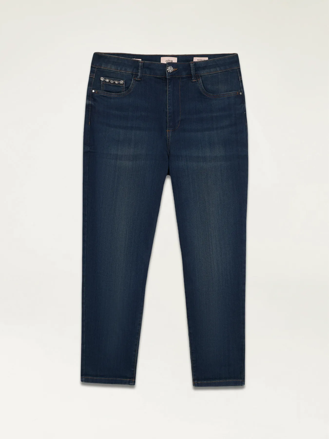 Jeans boyslim con dettagli gioiello