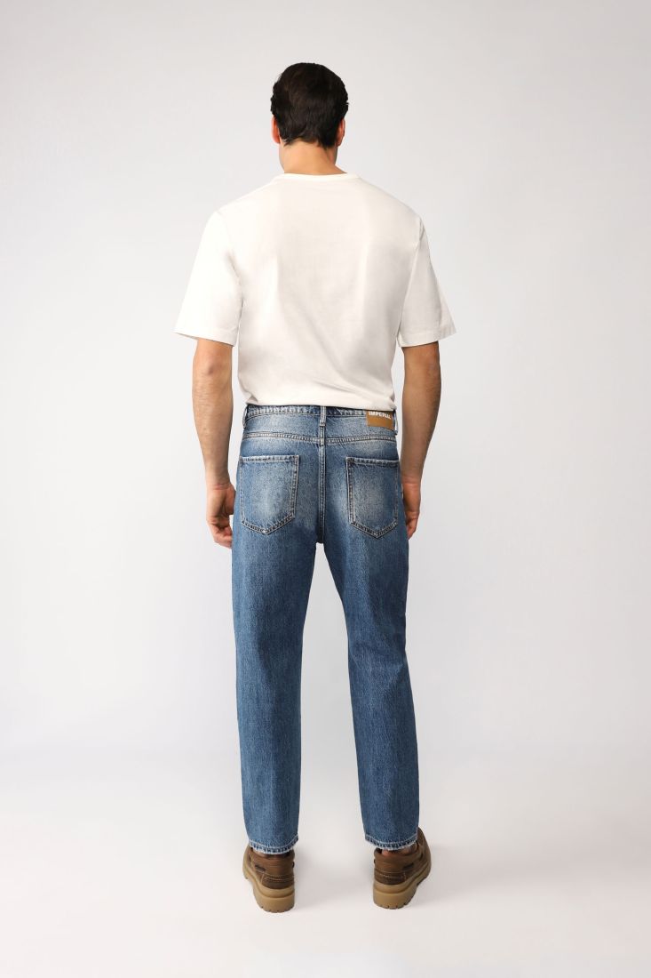 Jeans slim-fit con abrasioni ed effetto délavé