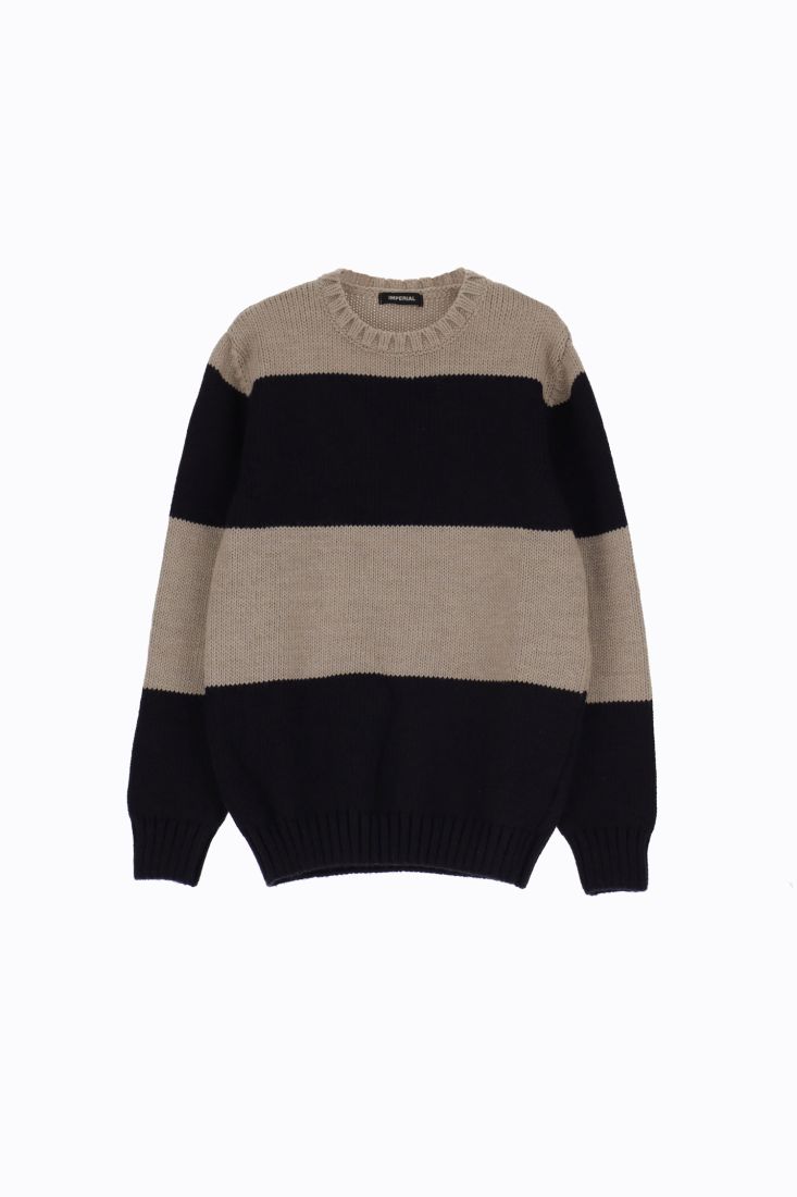 Maglione oversize a righe con scollo tondo