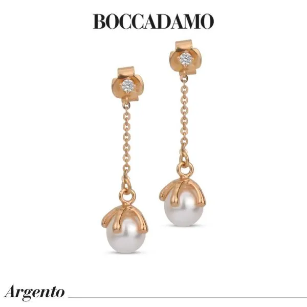 Orecchini placcati oro rosa con perla  pendente e punto luce di zirconi    
