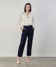 Pantaloni blu taglio dritto con tasche