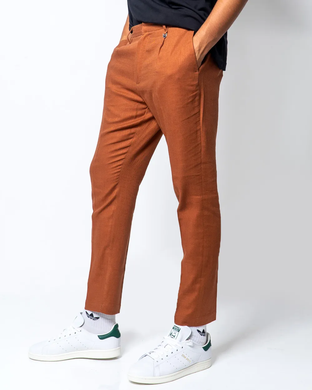 Pantaloni con cavallo basso Antony Morato carrot con pences Mattone