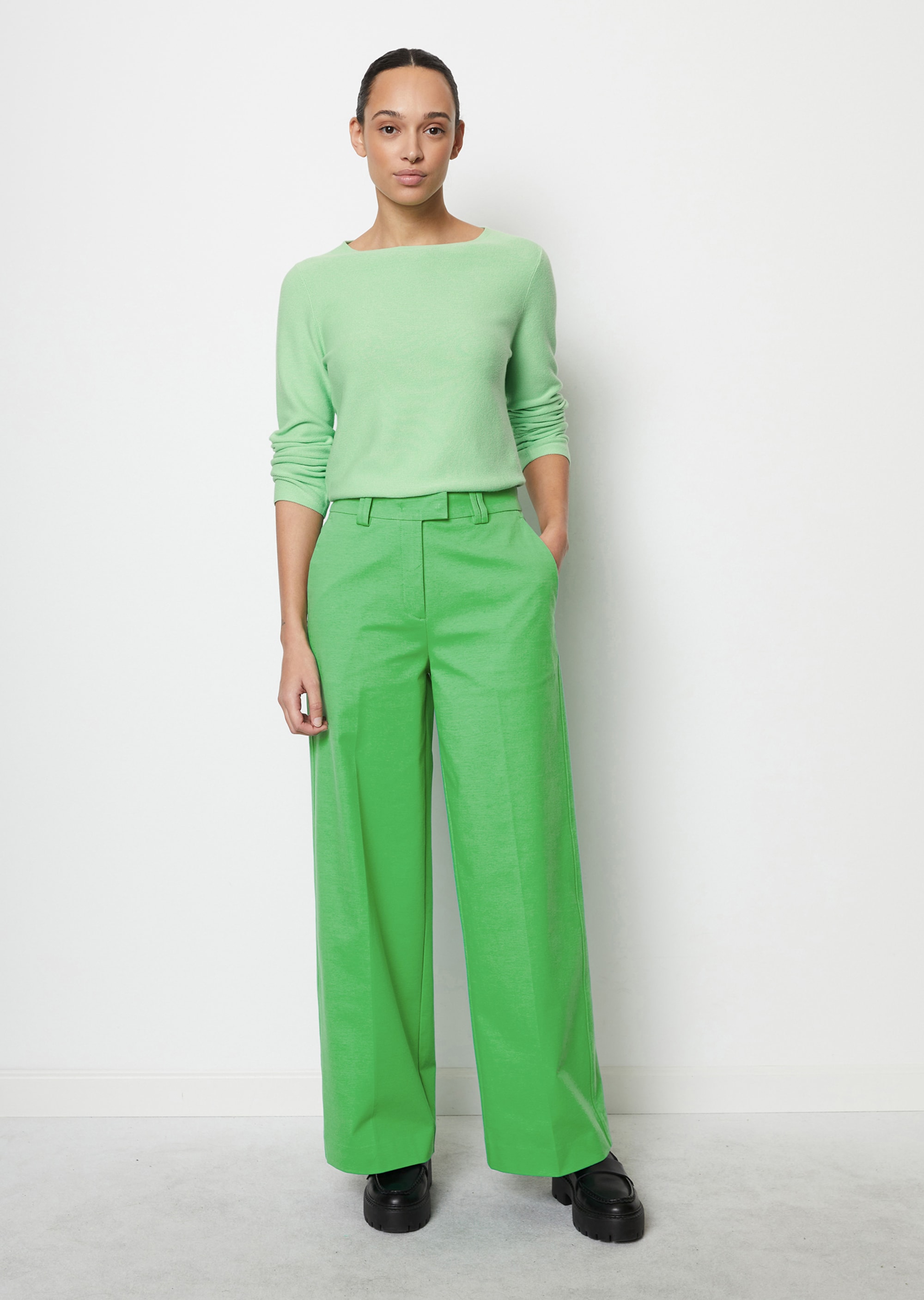 Pantaloni in jersey larghi in qualità interlock