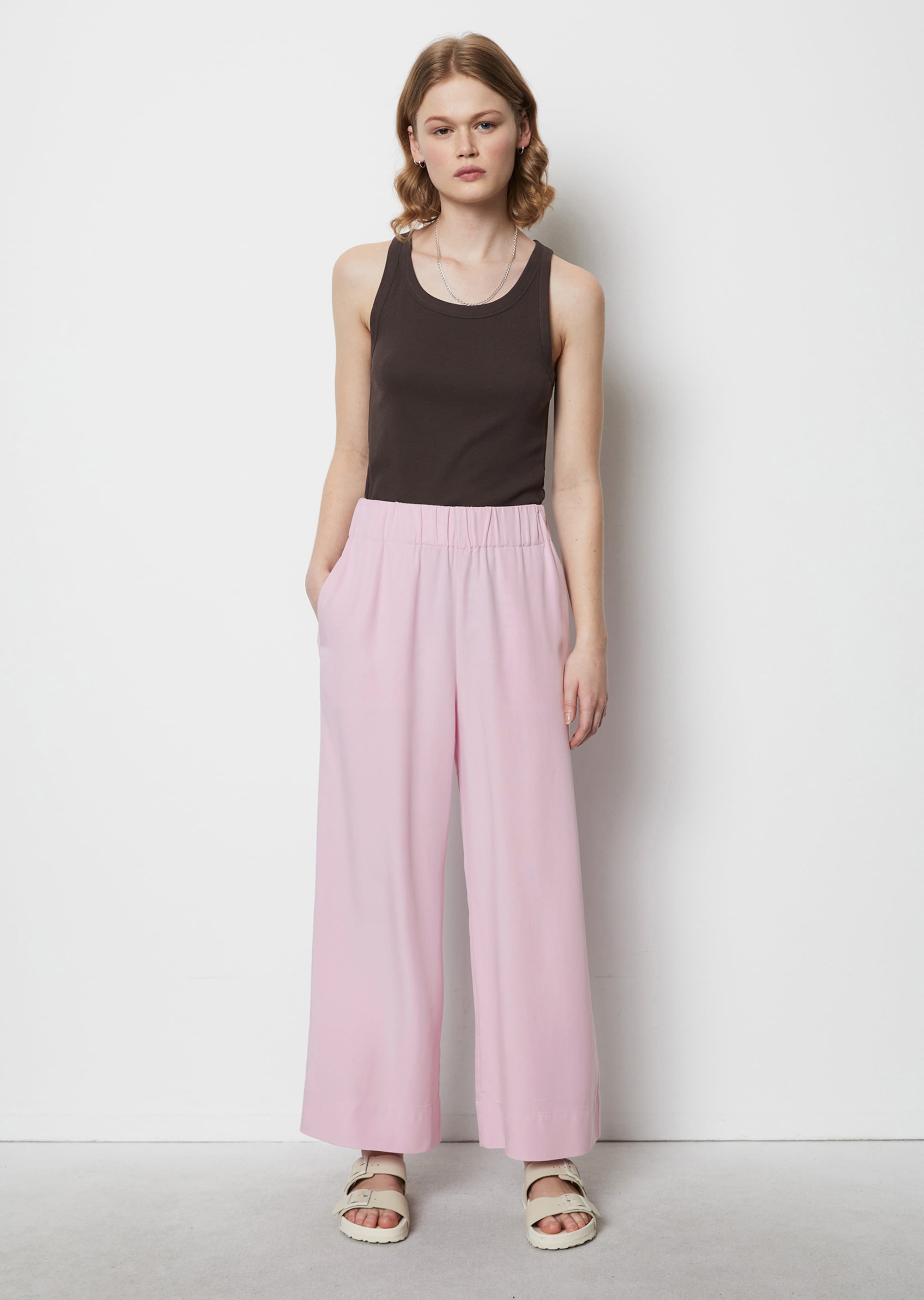 Pantaloni regular pull-on in Tencel™ Lyocell