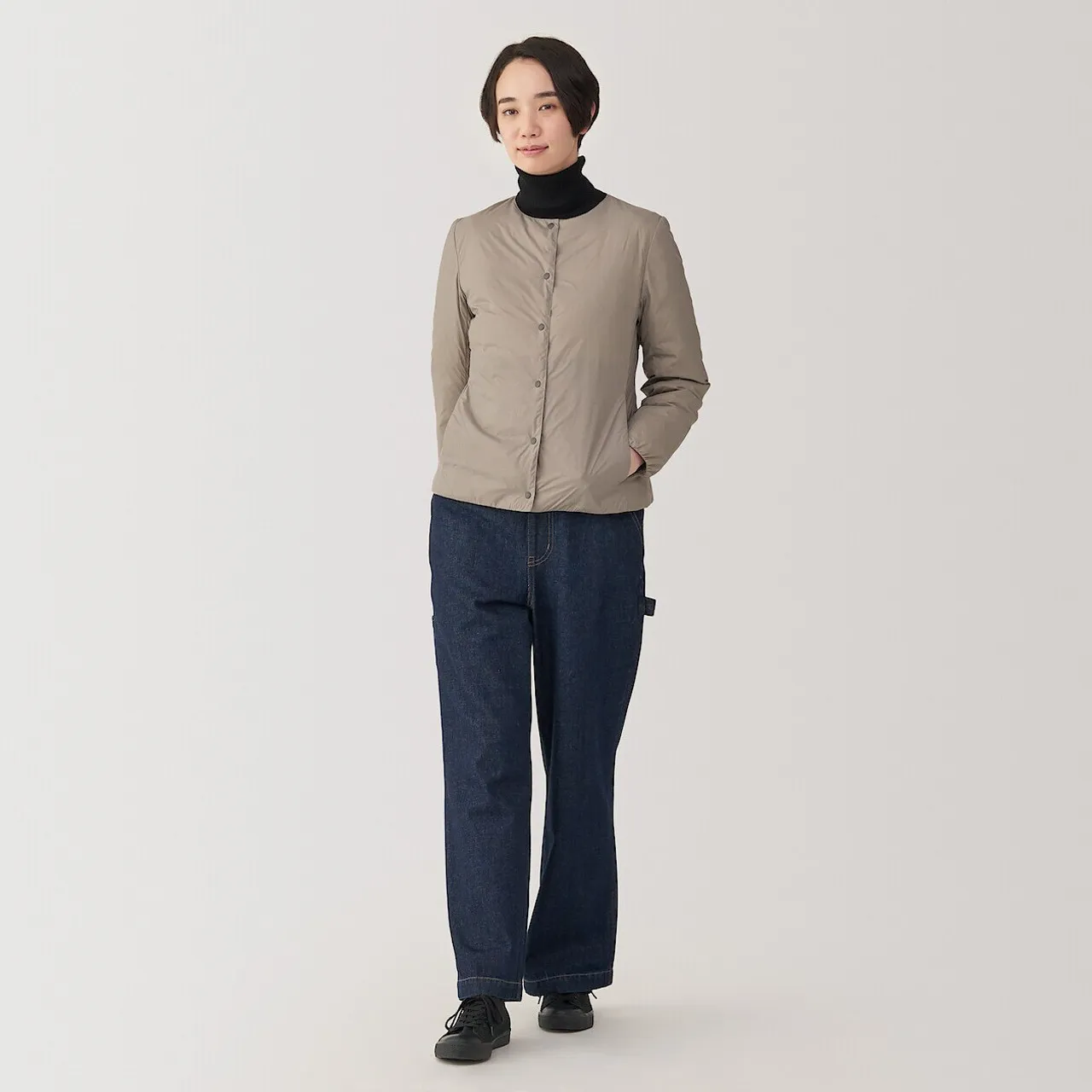 Piumino leggero senza colletto in nylon