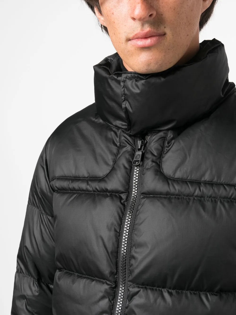 piumino nero logopatch