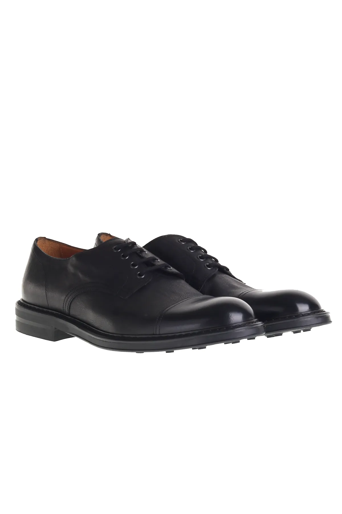 SCARPA STRINGATA IN PELLE NERA