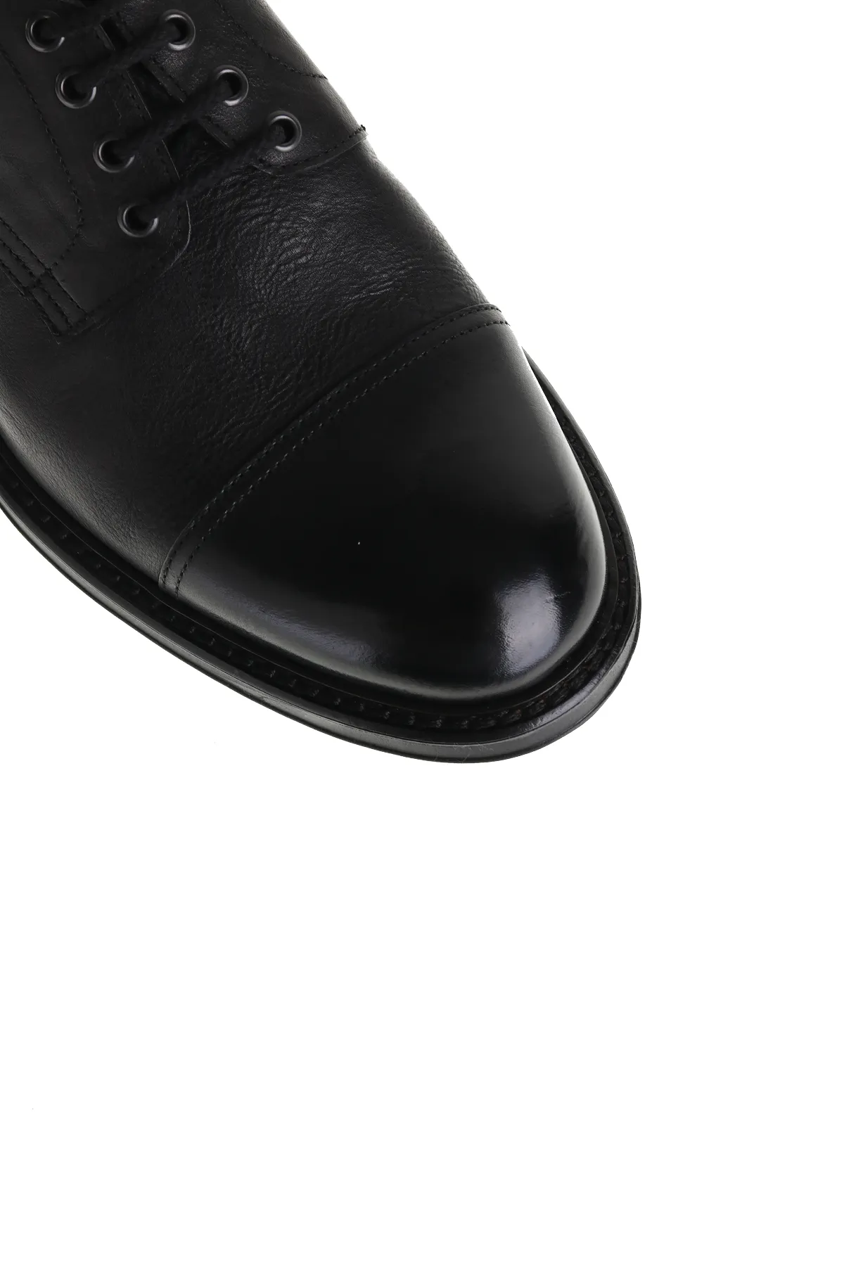 SCARPA STRINGATA IN PELLE NERA