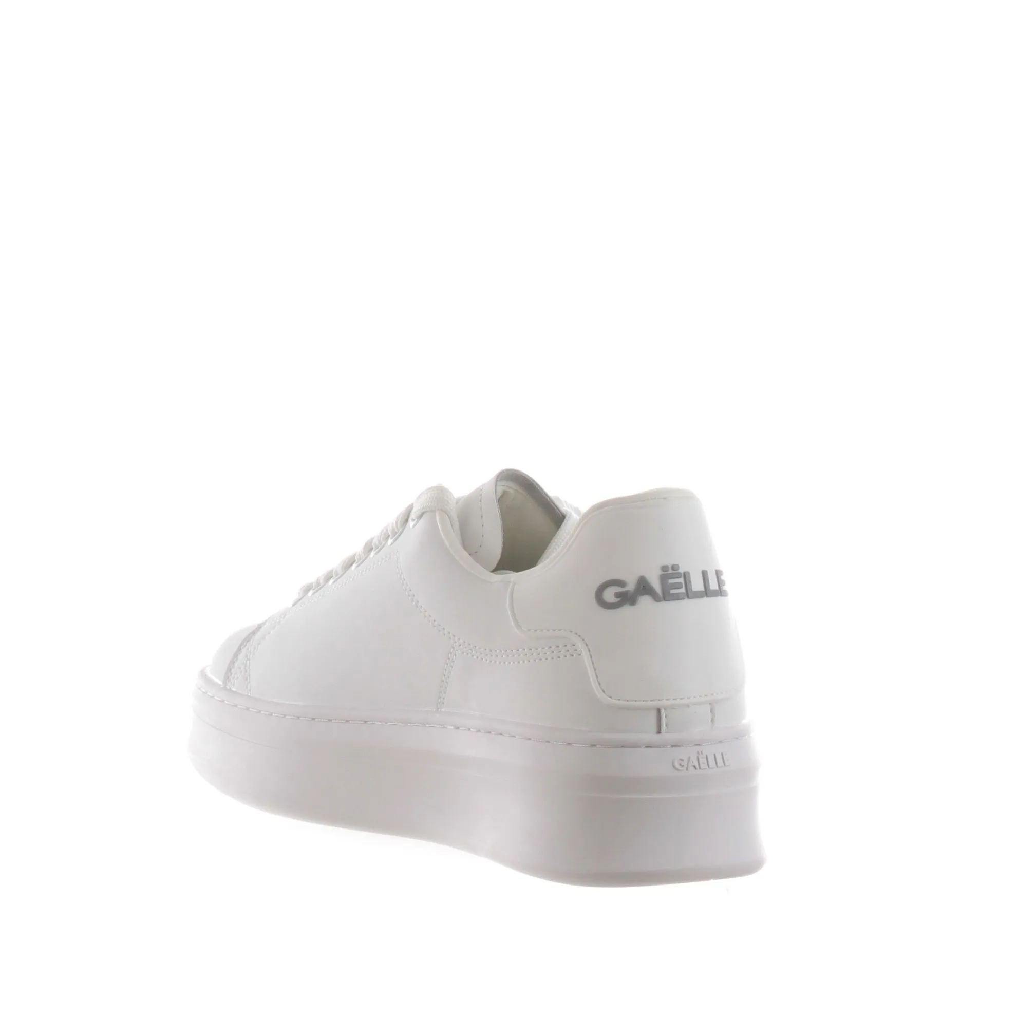 Sneaker addict con patch rubber in ecopelle