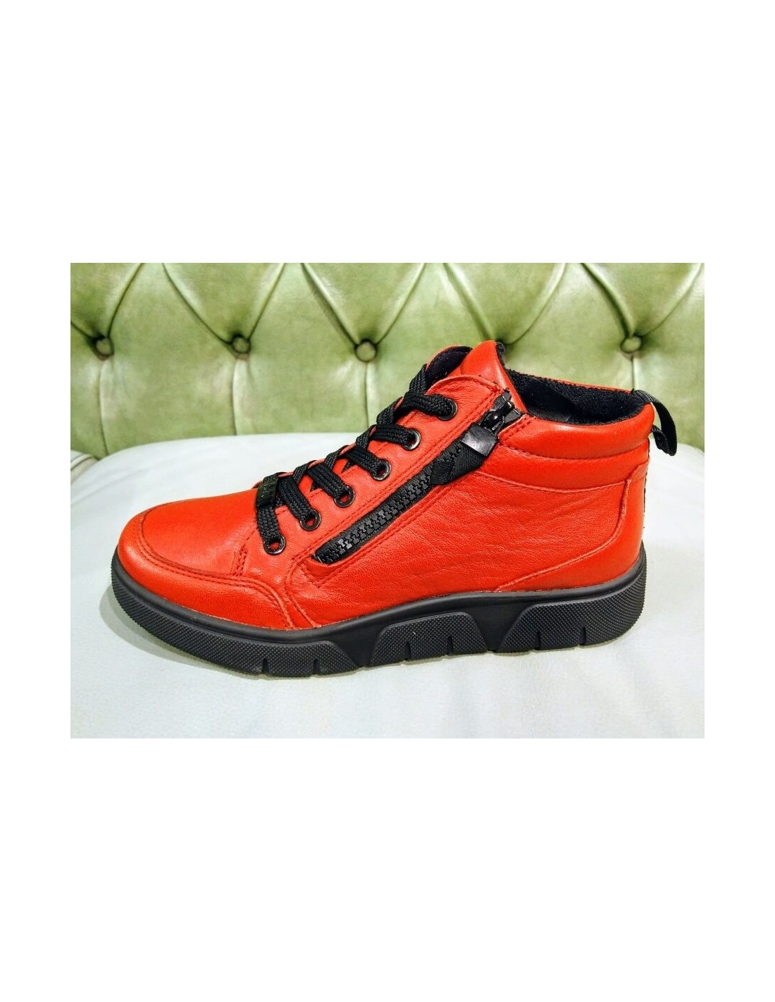 Sneakers rosse da donna in pelle