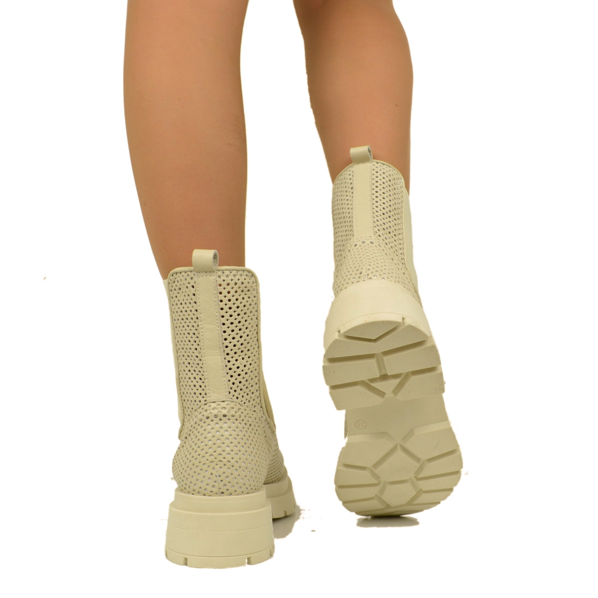 Stivaletti Beatles Donna Traforati Beige Made in Italy
