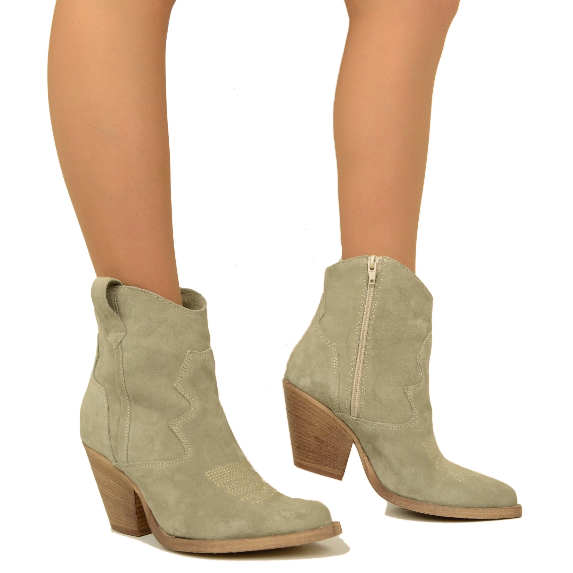 Stivaletti Texani in Pelle Scamosciata Taupe Made in Italy